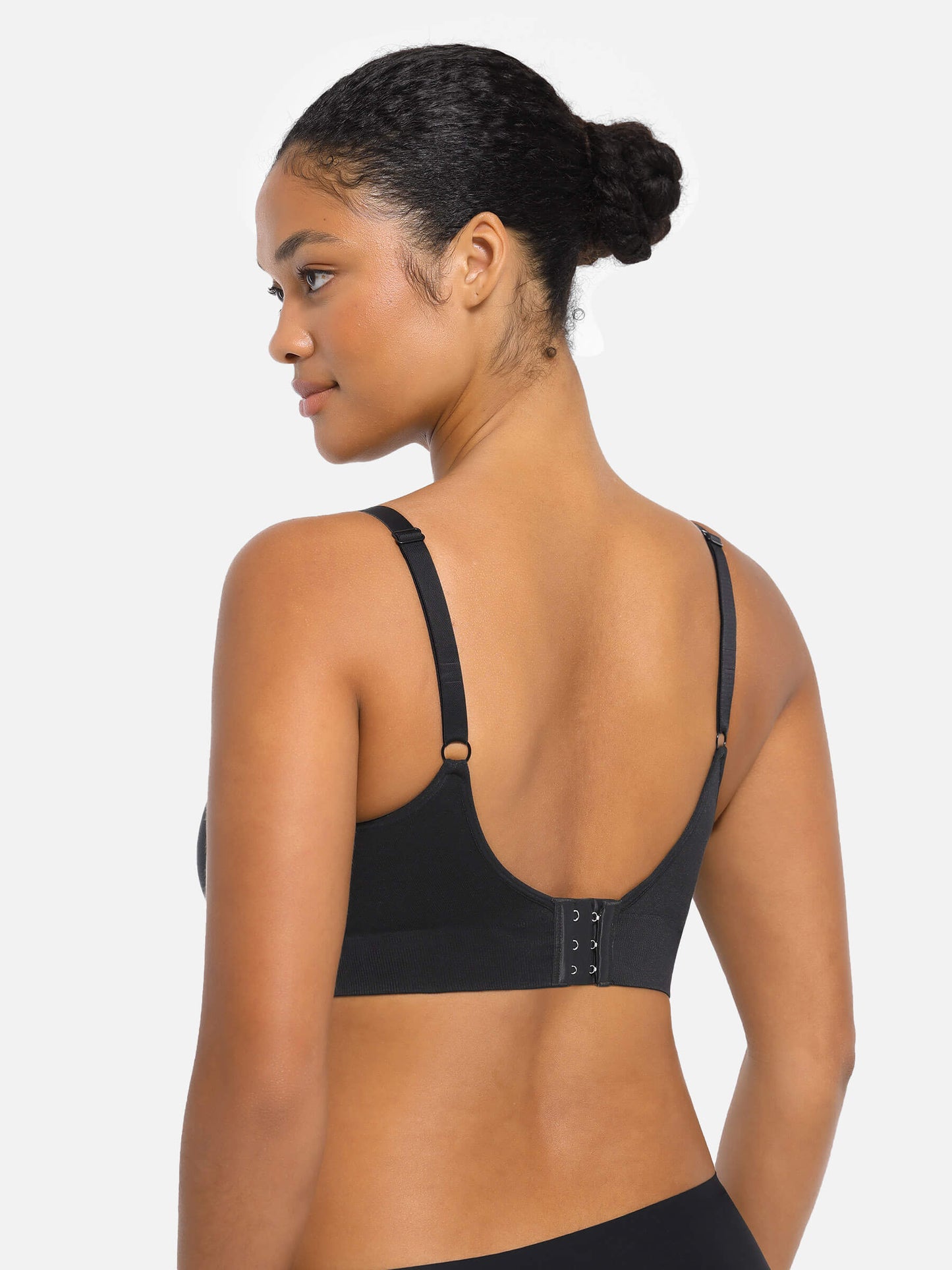 Seamless Luxe Comfort Bra - With Pads & Back Closure